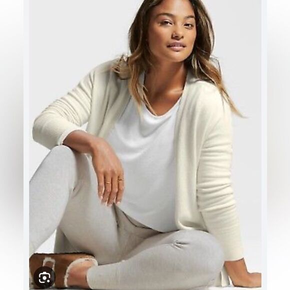 Athleta Stargazer Wrap Cashmere • Wool blend - Picture 3 of 10